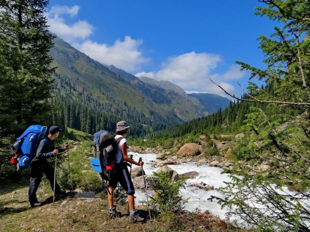 Хайкинг-Треккинг-Альпинизм