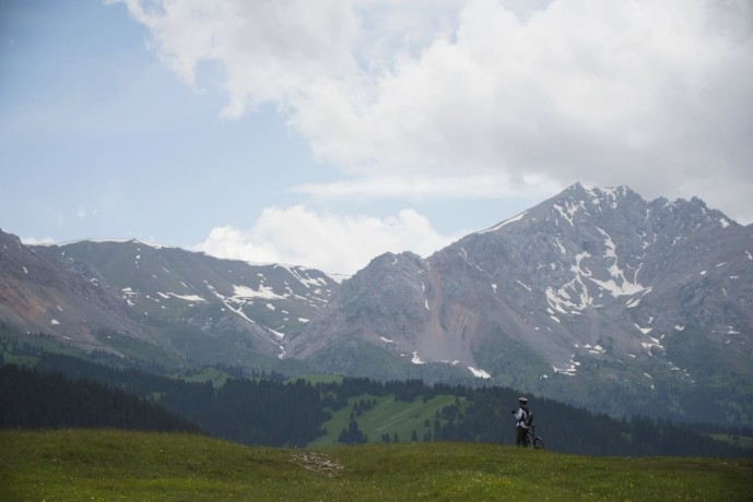 Долина реки Текес