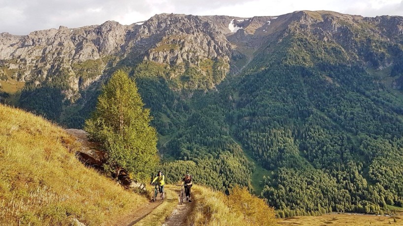 Водопад Бурхан-Булак 