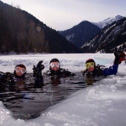 Дайвинг на озере Кольсай