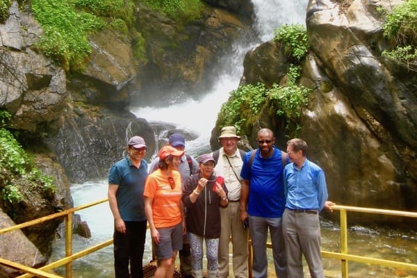 Водопад Кайрак, плато Ассы