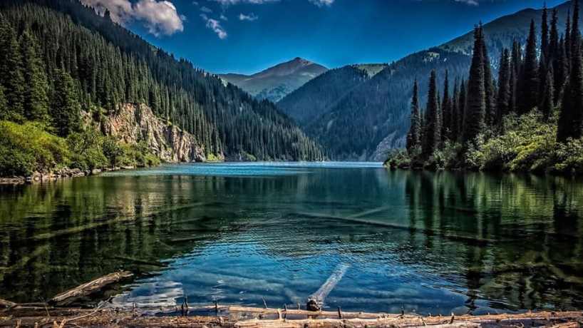 Кольсайское озеро и озеро Каинды 