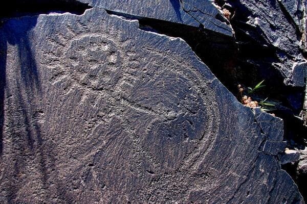 Река Или, петроглифы Тамгалы Тас