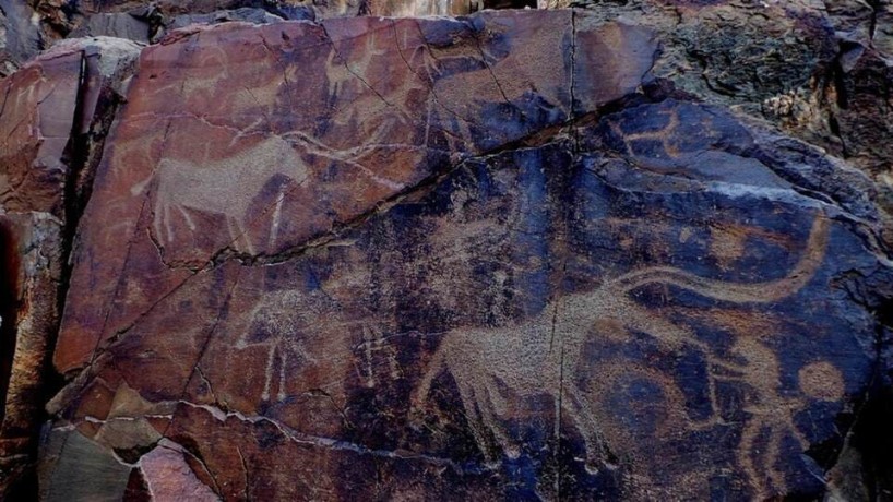 Река Или, петроглифы Тамгалы Тас