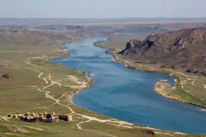 Река Или, петроглифы Тамгалы Тас