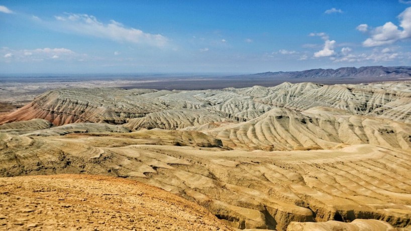Алтын Эмель, горы Актау, Катутау, Поющий Бархан