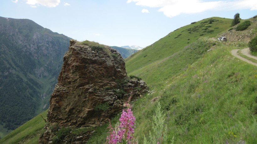 Водопад Бурхан Булак 