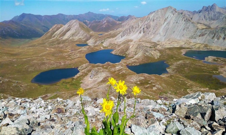 Ущелье Кенсу, долина 100 озер